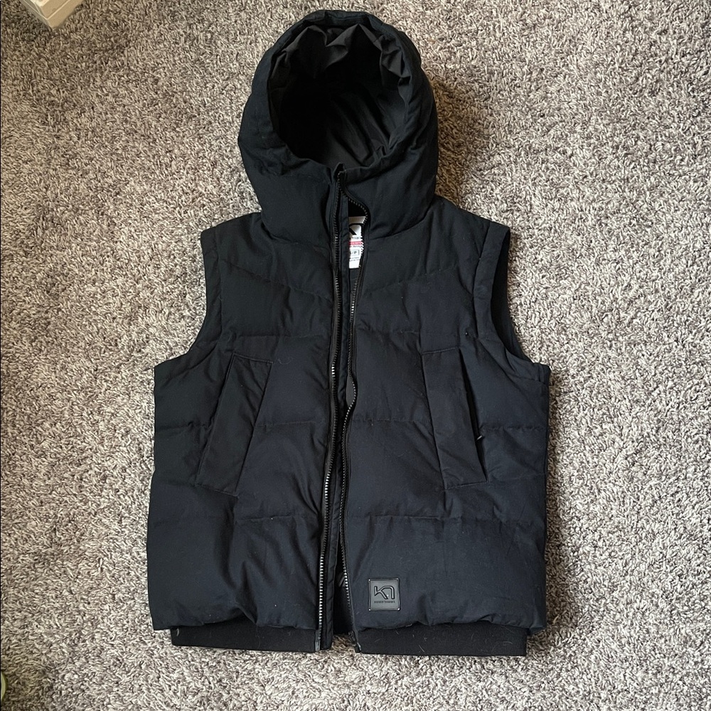 Kari Traa Black Down Blend Hooded Vest